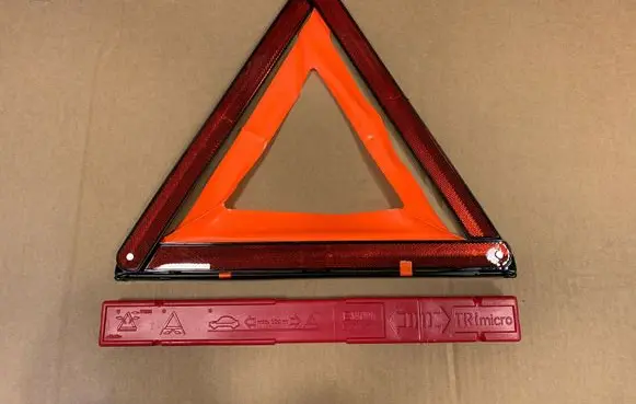 BMW 7 E32 Emergency warning sign 71606770487 71606770096