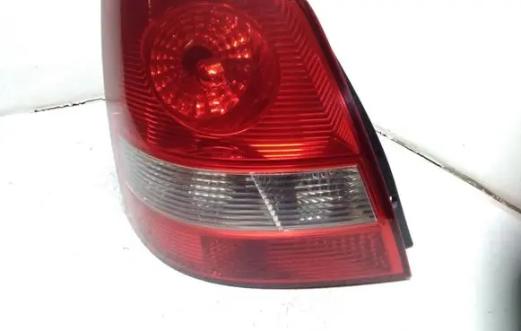 KIA Sorento Rear/tail lights 924013E0