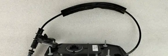 Volkswagen Tiguan Gear selector/shifter in gearbox 5QS713033P