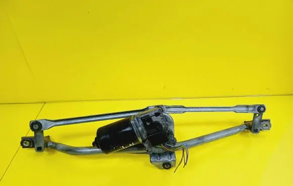 Audi A4 S4 B5 8D Front wiper linkage and motor 8D1955023