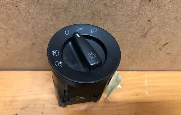 Seat Alhambra (Mk1) Light switch 1C0941