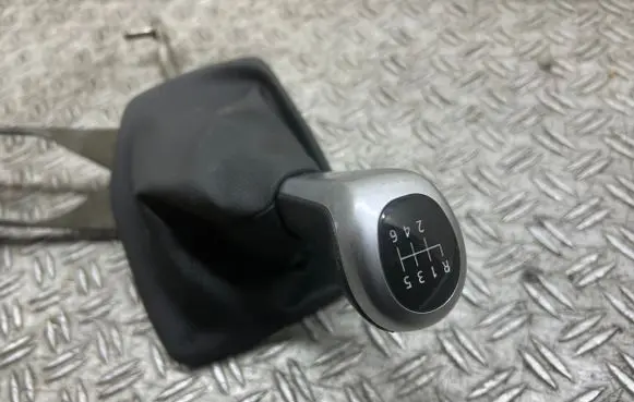 BMW X1 E84 Gear shifter/selector 