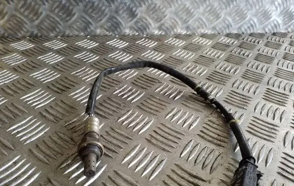 Audi A3 S3 A3 Sportback 8P Lambda probe sensor 06A906262BS 1534544
