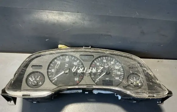 Opel Zafira A Speedometer (instrument cluster) 24461755