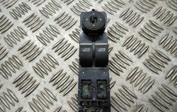 Ford Fiesta Electric window control switch F1ET14A132EC