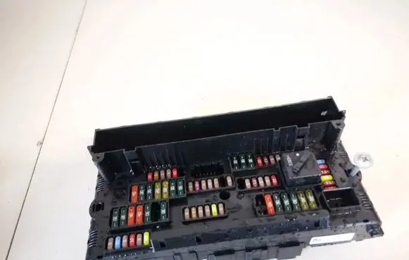 Fuse box set