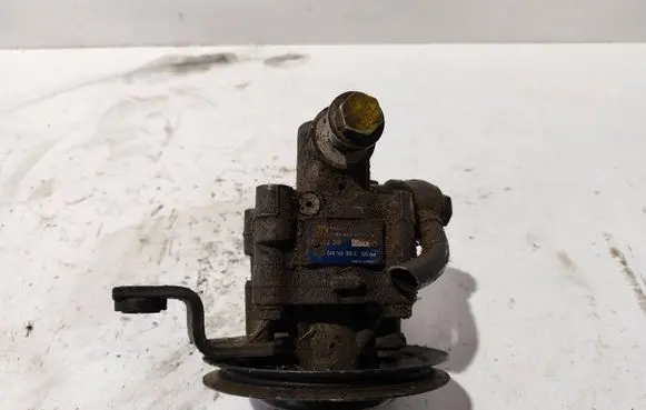Audi A6 S6 C4 4A Power steering pump 048145155C