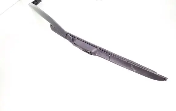 Toyota Auris 150 Front wiper blade arm 3151820