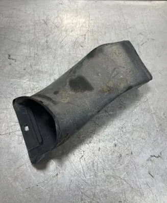 BMW 5 E60 E61 Brake cooling air channel/duct 7896588