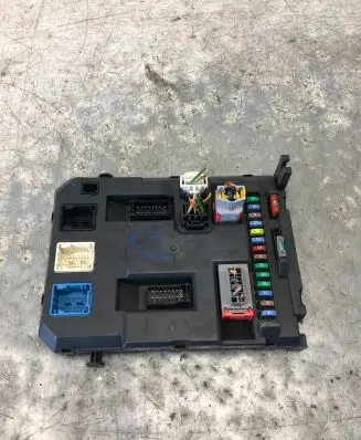 Citroen C3 Fuse box set 9664983280