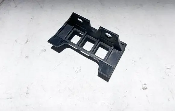 BMW 8 E31 Rear bumper mounting bracket 1970389 51111970389