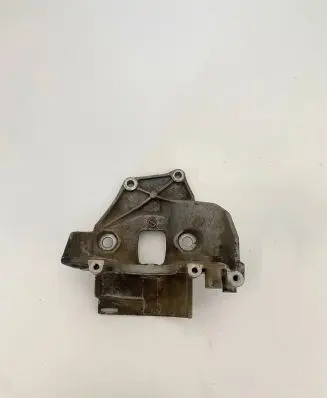 Volkswagen Touareg II Fuel pump bracket 057130147AE