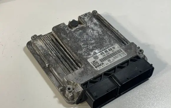 Volkswagen Phaeton Engine control unit/module 070906016CM 0281012089