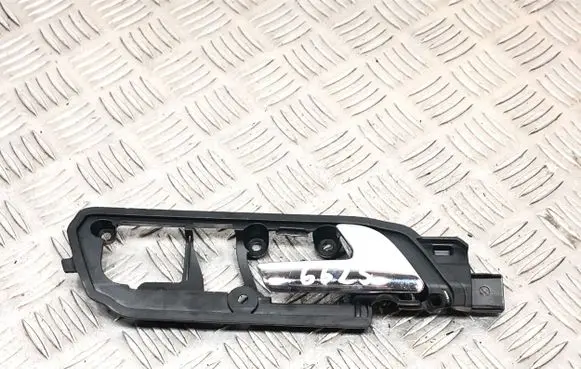 Volkswagen Polo IV 9N3 Front door interior handle 837174G
