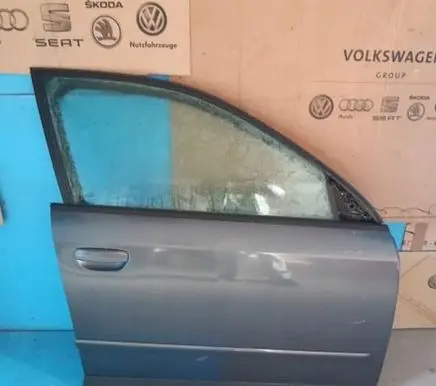 Audi A4 S4 B6 8E 8H Front door