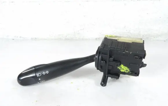 Toyota Yaris Verso Other switches/knobs/shifts 173648