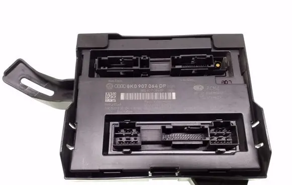 Audi A4 S4 B8 8K Comfort/convenience module 8K0907064DP