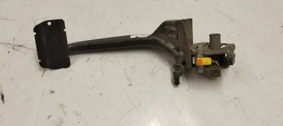Volvo XC90 Brake pedal 31493216