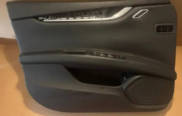 Maserati Quattroporte Front door card panel trim