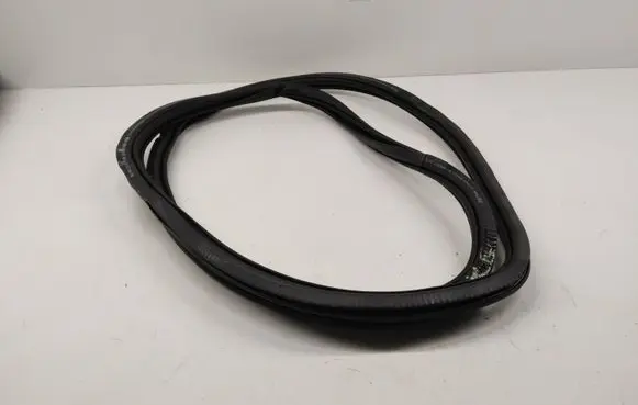 Audi A5 Rear door rubber seal (on body) 8B9833721