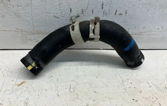 Toyota RAV 4 (XA50) Oil cooling pipe 