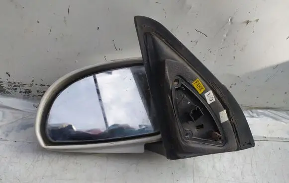 KIA Rio Front door electric wing mirror 11015762