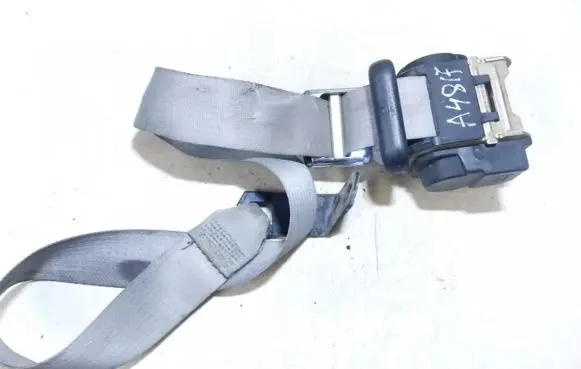 Opel Sintra Rear seatbelt