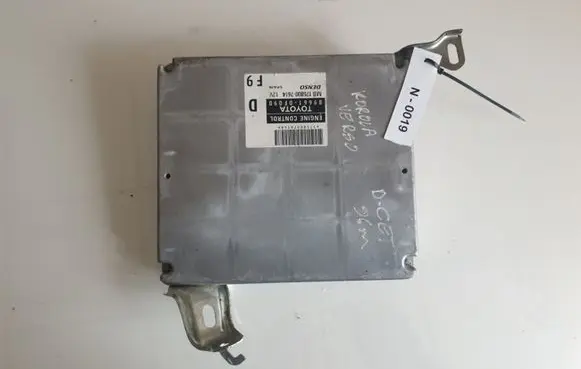 Toyota Corolla Verso E121 Engine control unit/module 896610F090