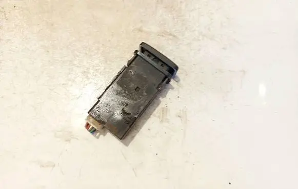 Toyota Hilux (AN10, AN20, AN30) Windscreen/window heater switch 15a333