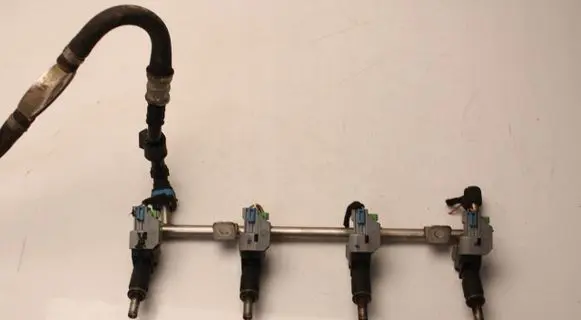 Opel Astra J Fuel main line pipe 