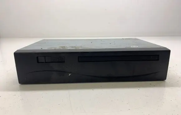 Toyota Avensis T250 Navigation unit CD/DVD player 8684153041 4621000661