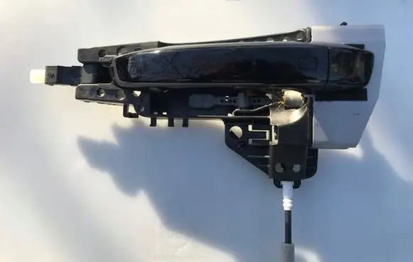 Audi Q7 4M Loading door exterior handle/bracket 