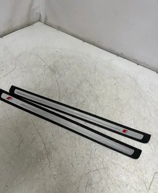 Audi A5 8T 8F Front sill trim cover 8T0853374
