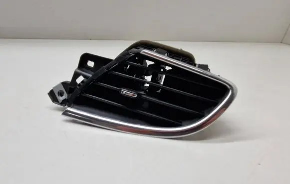 Buick Encore I Dashboard side air vent grill/cover trim 42570818