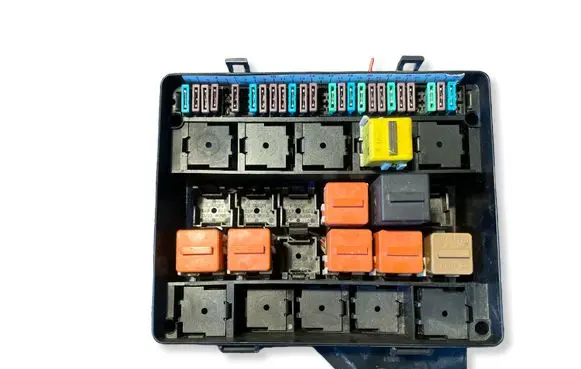 BMW 5 E34 Fuse module 61131379991