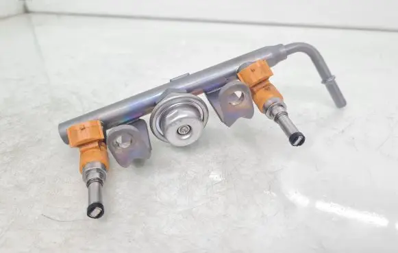 Toyota GT 86 Fuel main line pipe 192093212 9Z13U