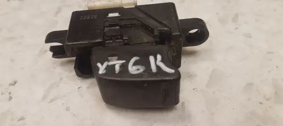 Nissan X-Trail T30 Electric window control switch