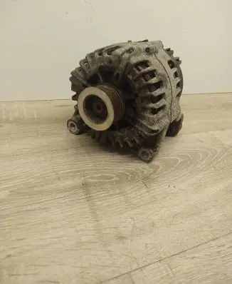 BMW 1 E82 E88 Generator/alternator 7802261 FG18S019 2543461C