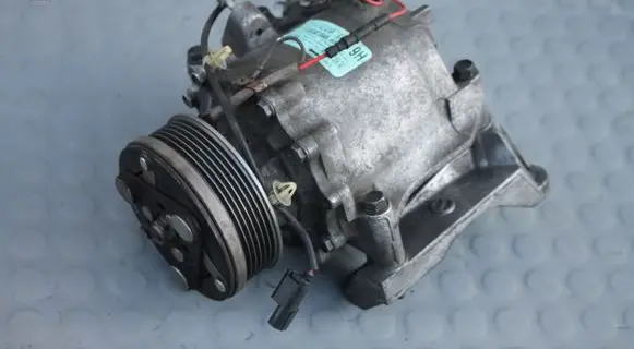 Honda CR-V Air conditioning (A/C) compressor (pump) 38800