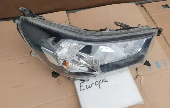 Toyota Hilux VIII Headlight/headlamp 811100KX60 923364040