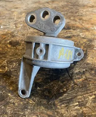 Opel Zafira B Engine mount bracket 13125627 5GM2581 6145680014