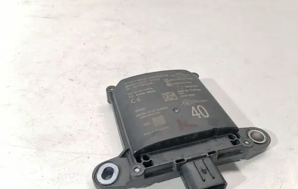 Lexus ES 250 - 300 - 330 Blind spot module 8816233040