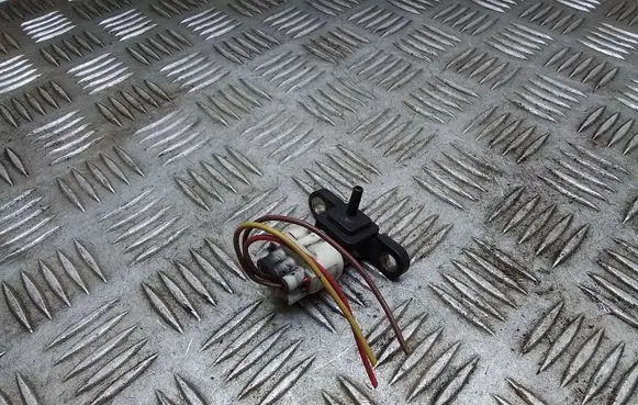 Toyota Avensis T250 Air pressure sensor 8942120200
