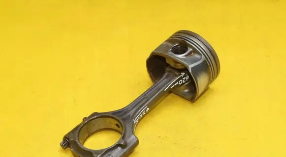 Audi A4 S4 B7 8E 8H Piston with connecting rod