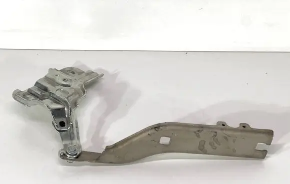 Audi Q3 F3 Engine bonnet/hood hinges 83A8233022