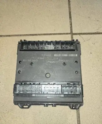 Skoda Fabia Mk1 (6Y) Comfort/convenience module 6Q1937049D