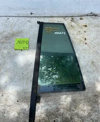 Skoda Octavia Mk1 (1U) Rear door window glass 43R00049 DOT24AS2M25