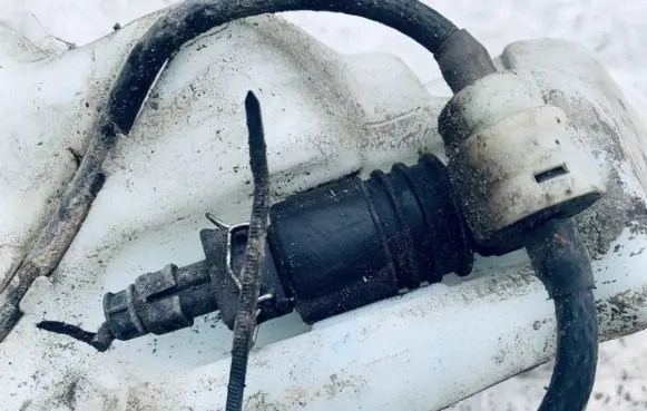 Opel Zafira A Windscreen/windshield washer pump