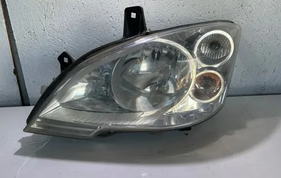 Mercedes-Benz Vito Viano W639 Headlight/headlamp A6398201861 1EG00962701
