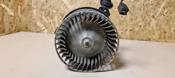 Chrysler 300M Heater fan/blower 4885134aa